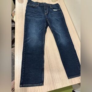 Old Navy 38 x 30 Dark Wash Blue Jeans